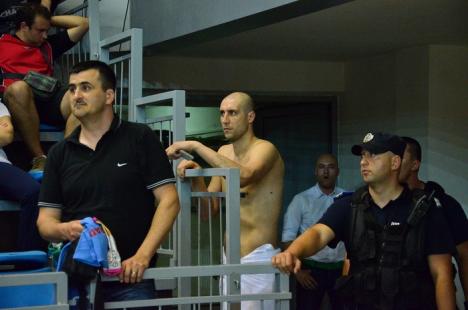 Burlacu, amendat şi suspendat două meciuri, după ce l-a lovit pe Pesic (VIDEO)